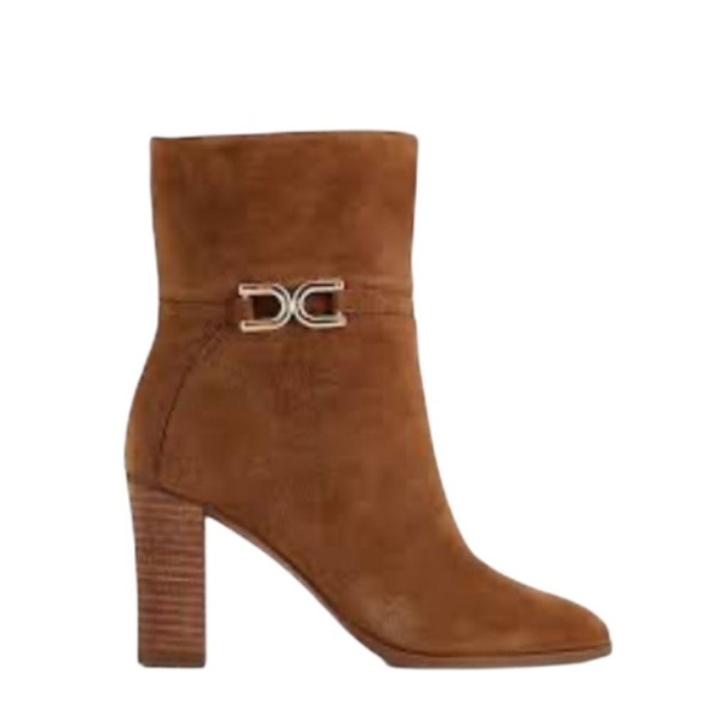 NWT Express Genuine Suede Stacked Heel Ankle Boots with Gold Accent Chestnut 6